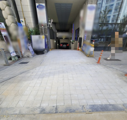 아스팔트시공 현장 - 라이건축